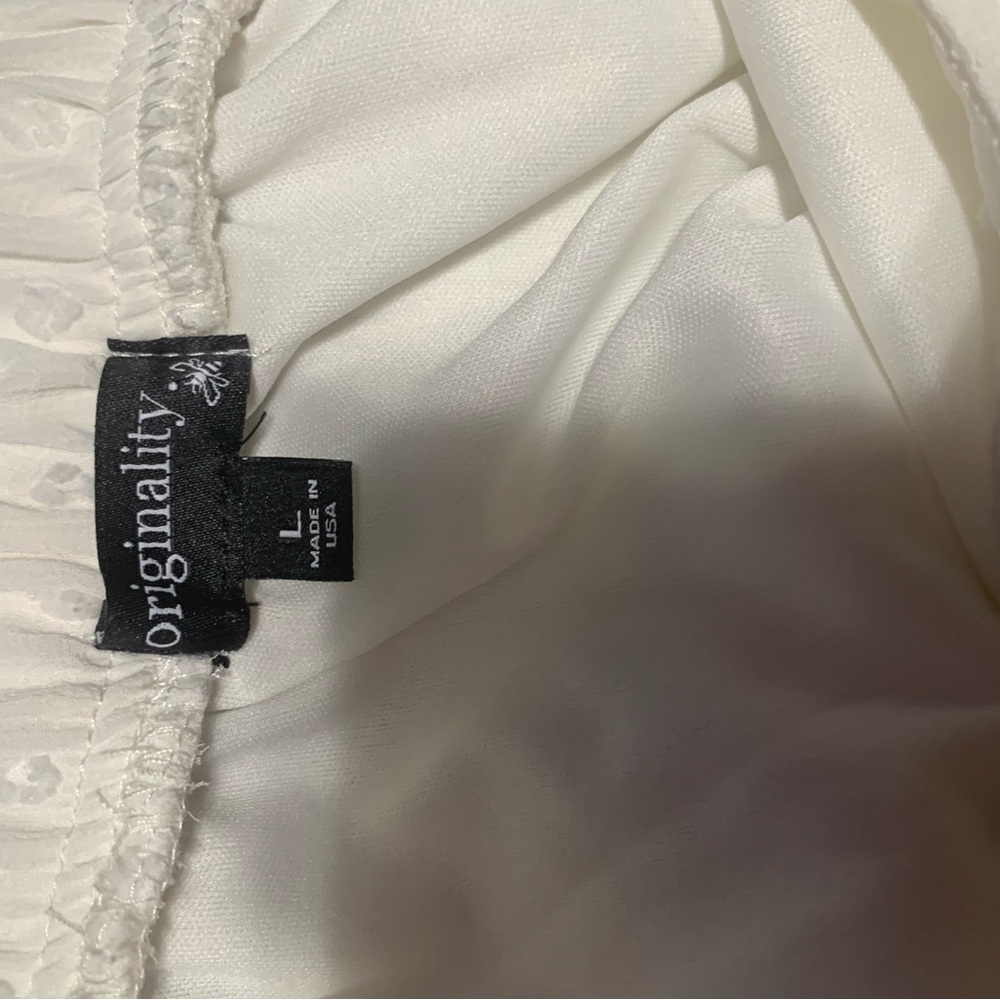 Chic White Ruffled Mini Skirt - Picture 3 of 4